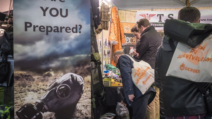 L'un des stands du salon Survival Expo, à Paris, édition 2018