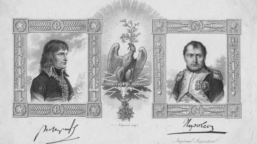 Gravure représentant un double portrait de Napoléon, comme Premier Consul de France puis comme Empereur.
