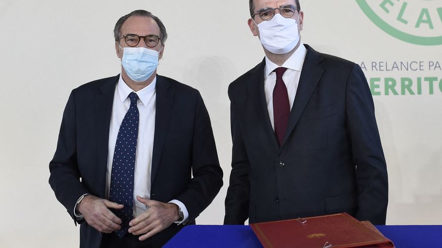 Toulon le 5 janvier 2021 : Renaud Muselier, le président LR de la région Paca (à gauche), avec le Premier ministre Jean Castex lors de la signature d'un contrat de plan Etat-Région