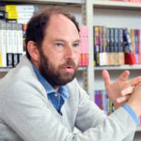 Le journaliste, essayiste et écrivain Olivier Guez auteur de "Une passion absurde et dévorante : écrits sur le football", (l’Observatoire).