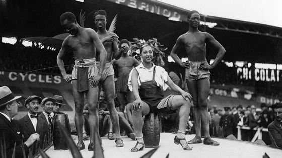 La troupe de "La Revue Nègre" lors d'une représentation à Paris en 1926 ©Getty - Ullstein Bild
