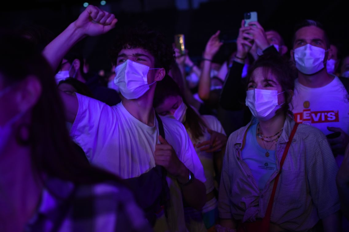 Indochine performed in front of 5,000 spectators at Accor Arena in Paris on May 29.