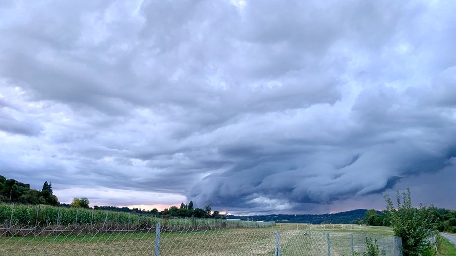 Orages : Météo France place douze départements en vigilance orange