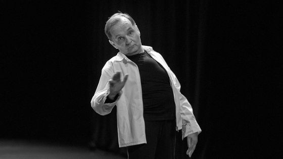 Portrait du danseur et chorégraphe allemand Raimund Hoghe, à Montpellier en France le 28 juin 2015 ©Getty - Jean-Marc ZAORSKI