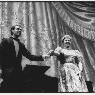 Philippe Cassard et Christa Ludwig en concert au Théâtre du Châtelet à Paris (1985)