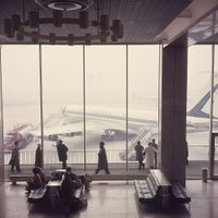 L'aéroport d'Orly en 1962, qui servira de décor à "La Jetée" de Chris Marker (1962)
