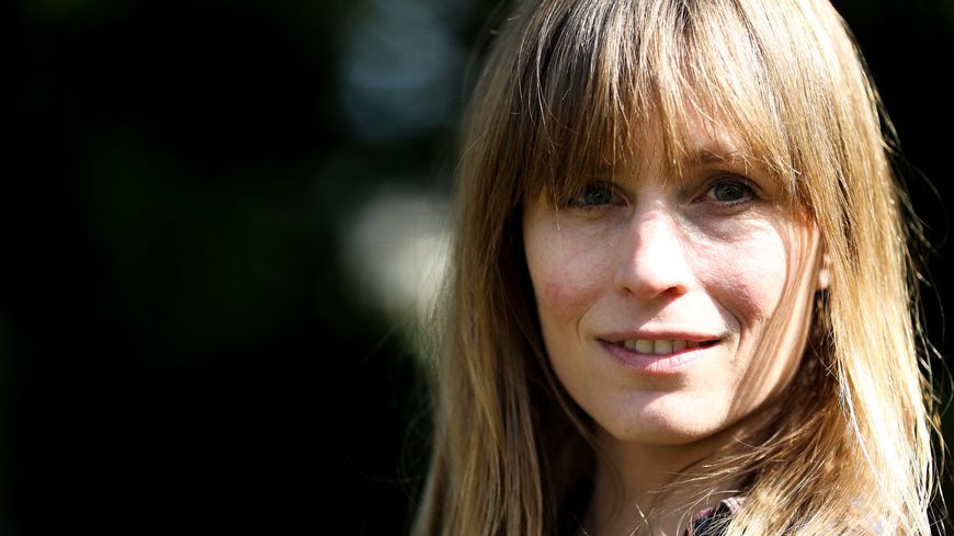 L'écrivaine Adeline Dieudonné, avril 2021