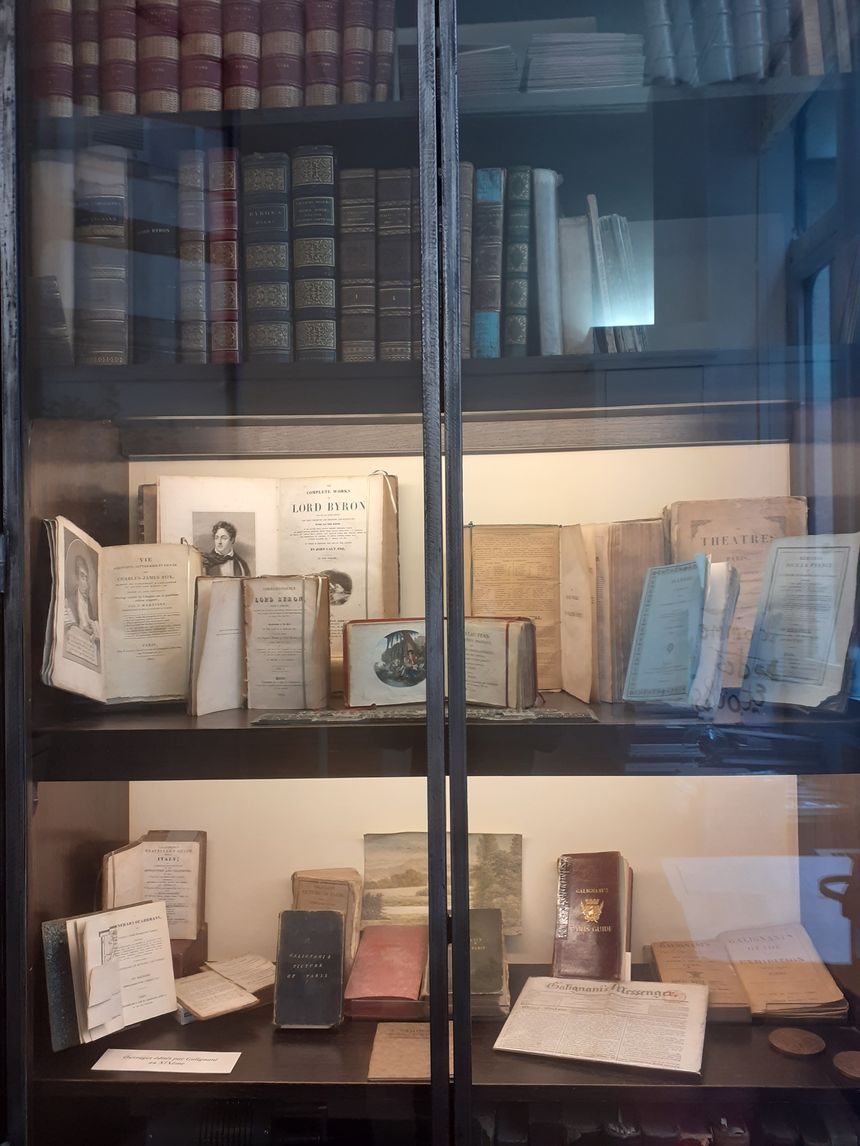 Vitrine de la Librairie Galignani à Paris