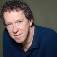 Benoît Duteurtre pour son nouveau livre "Ma vie extraordinaire" sorti aux Editions Gallimard le 11 mars 2021
