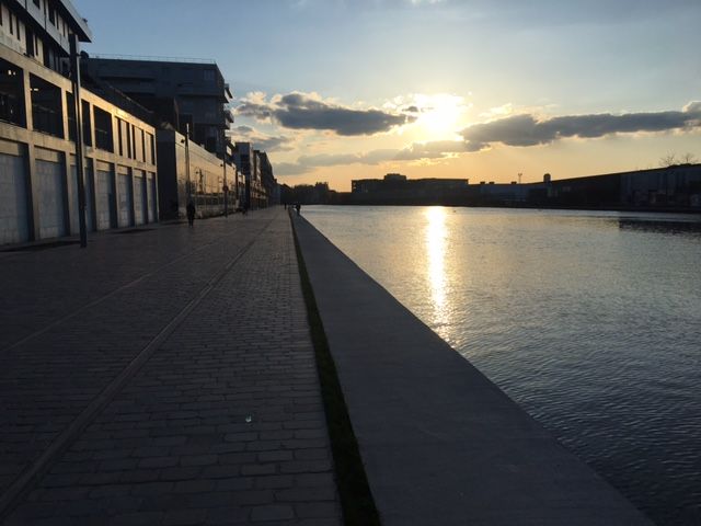 Départ 19h30 : le canal de l'Ourcq, à Pantin.