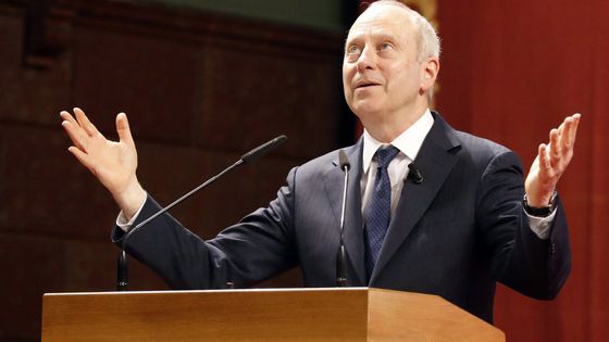 Michael Sandel, lauréat du prix Princesa de Asturias 2018, à l'université de Bilbao, 28 mai 2019 ©Maxppp - L. Tejido