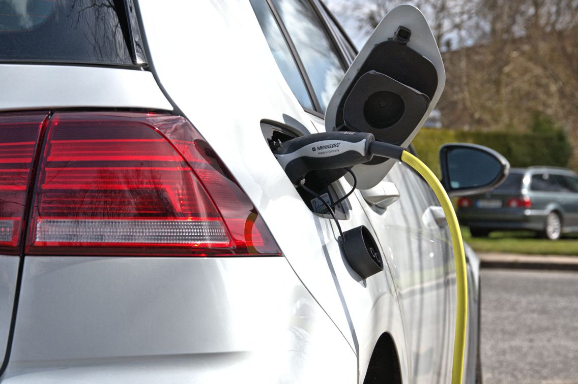 In Deutschland ist jedes vierte Auto ein Elektro- oder Hybridfahrzeug