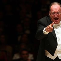 Nikolaus Harnoncourt à la tête de l'Orchestre Philharmonique de Vienne le 29 sept 2010