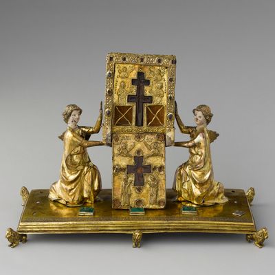 Reliquaire de la Vraie Croix porté par deux anges
