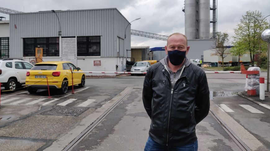 Francky n'a pas encore de projet de reconversion en vue. "Je cherche du travail, n'importe où. Je ne veux pas rester chez moi et me reposer sur les acquis du plan de sauvegarde de l'emploi", assure-t-il.