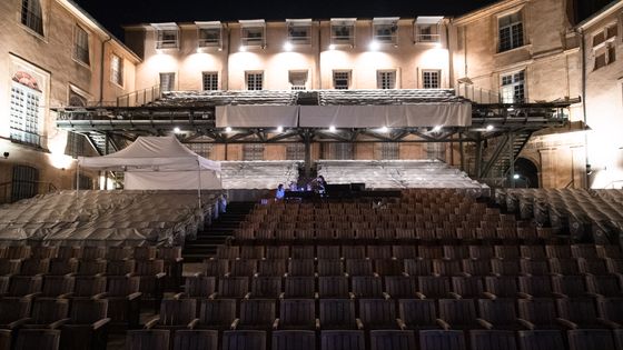 Le Festival d'Aix-en-Provence attend lui aussi d'en savoir plus sur les différents protocoles sanitaires qui devront être mis en place pour recevoir à nouveau du public ©AFP - CLEMENT MAHOUDEAU