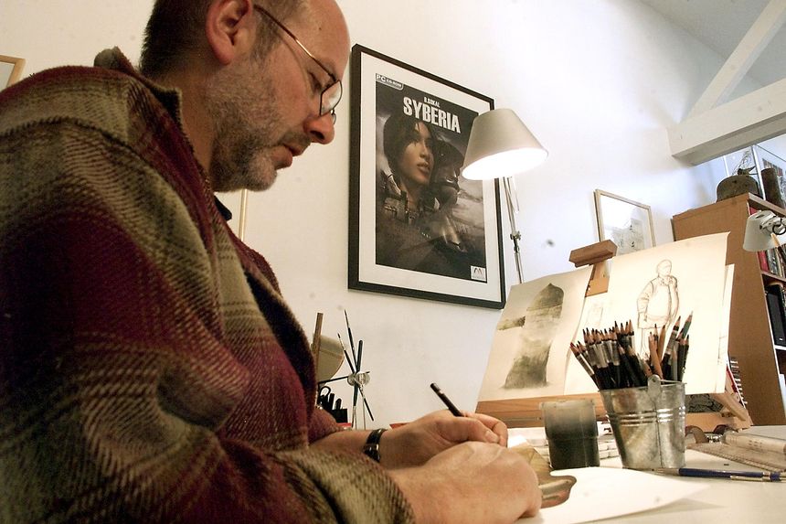 L'auteur de bande dessinée Benoît Sokal, dans son bureau à Witry-lès-Reims, le 31 mars 2004