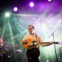 Le chanteur, compositeur et producteur Nick Waterhouse sur scène lors d'un concert au Columbia Theatre le 27 mars 2019 à Berlin, Allemagne.