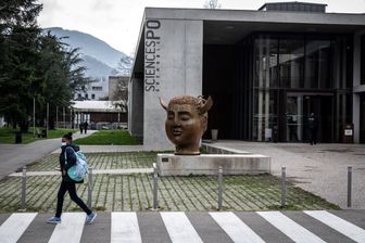 A Sciences Po Grenoble, l’affaire des affiches contre des profs supposés "islamophobes" a laissé des traces. A Sciences Po Grenoble, l’affaire des affiches contre des profs supposés "islamophobes" a laissé des traces.
