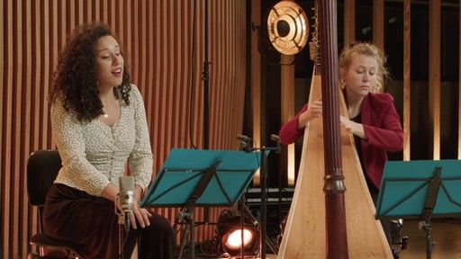 Adèle Charvet et Coline Jaget - Claude DOaré,