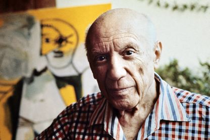 Le peintre, dessinateur, sculpteur et graveur Pablo Picasso à Mougins le 13 octobre 1971. Le peintre, dessinateur, sculpteur et graveur Pablo Picasso à Mougins le 13 octobre 1971.