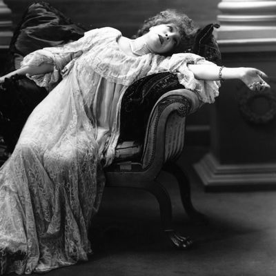 Sarah Bernhardt (1844 - 1923)