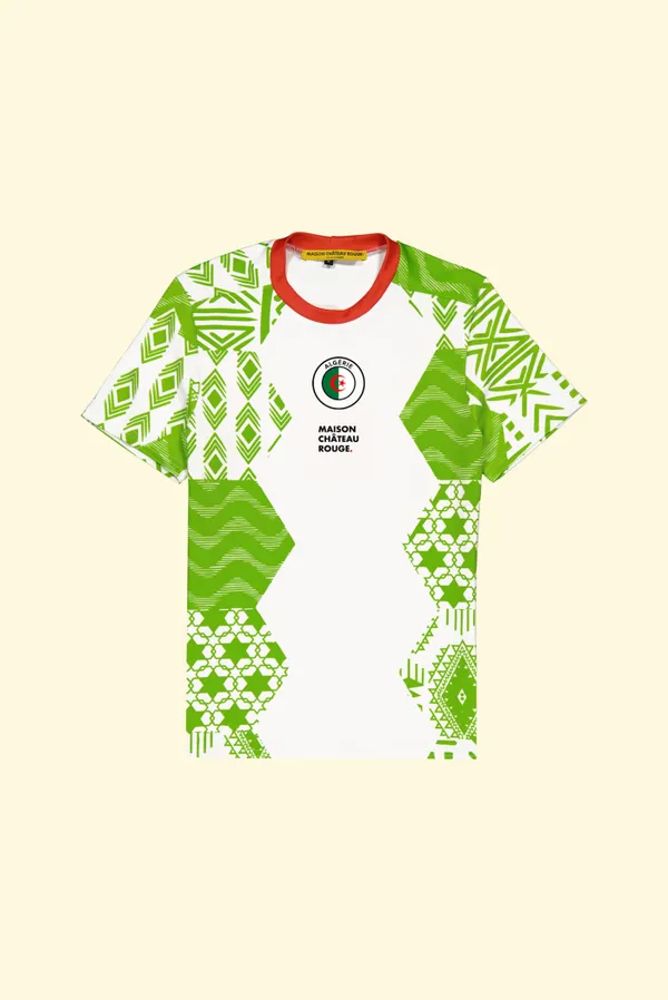 Maison Chateau Rouge Devoile Des Maillots Ultra Styles Pour La Can Du 18eme A Paris