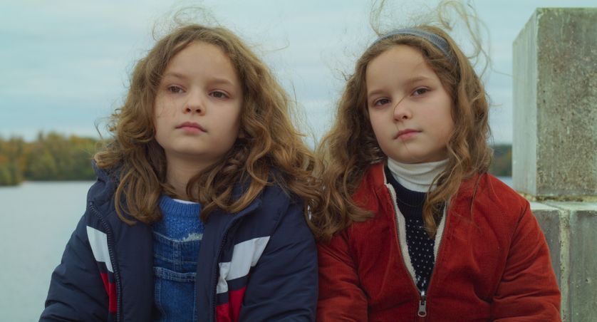Joséphine et Gabrielle Sanz dans "Petite Maman" de Céline Sciamma (2021)