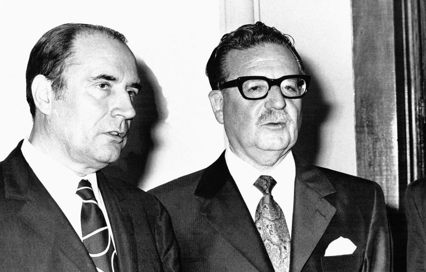 Salvador Allende et François Mitterrand dans les années 1970