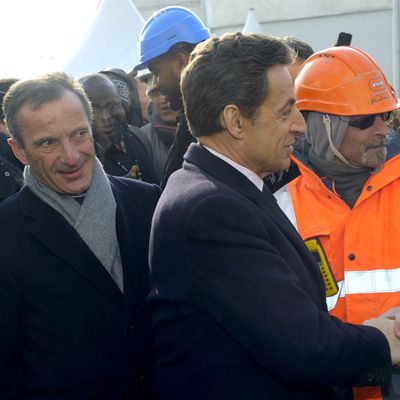 9/02/2012, le président Nicolas Sarkozy et Henri Proglio, DG d'EDF avec des travailleurs de la centrale nucléaire de Fessenheim
