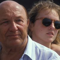 Frédéric Dard et sa fille Joséphine à Cannes, le 28 juin 1986. Photo : Laurent Sola.