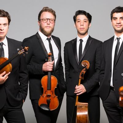 Le Quatuor Van Kuijk, quatuor à cordes : Nicolas Van Kuijk, Sylvain Favre-Bulle : Violons - Emmanuel François : Alto - Anthony Kondo : Violoncelle