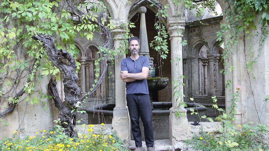 Piers Faccini à à l'abbaye de Valmagne - Festival de Thau 2021 / Guillaume Schnee / RF