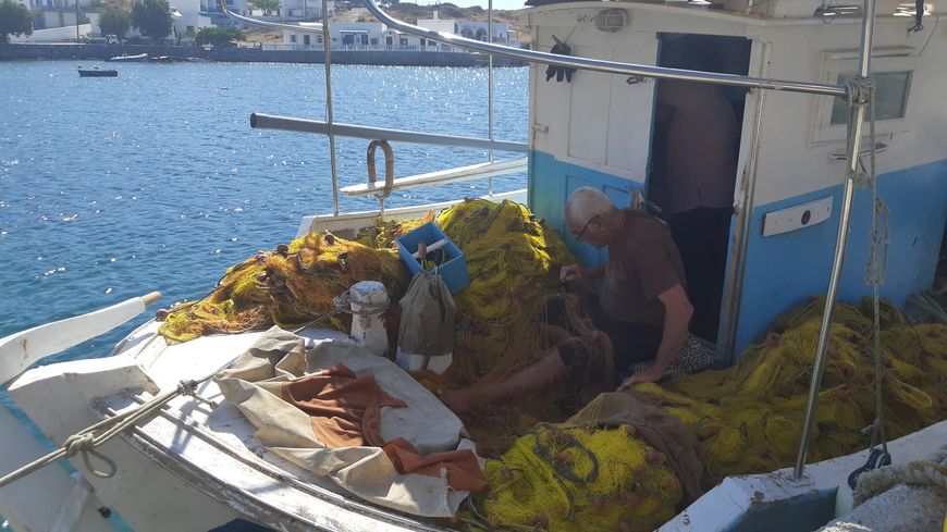 Sur le port de Maltezana