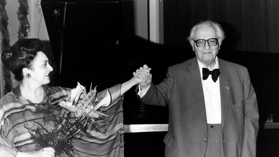 Le compositeur Olivier Messiaen et sa compagne la pianiste Yvonne Loriod ©Getty - Laurent Maous/Gamma-Rapho