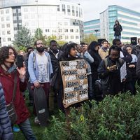 Rassemblement organisé par le groupe Justice pour Théo à Aulnay-sous-Bois en 2017.