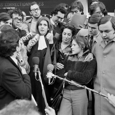 Gisèle Halimi, Marie-Claire Chevalier et Michèle Chevalier, Bobigny, 1972.