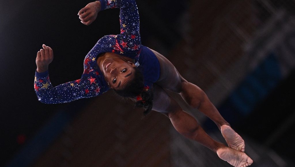 Simone Biles victime de "perte de figure", quel est ce mal que tout gymnaste redoute ? - Vimarsana News