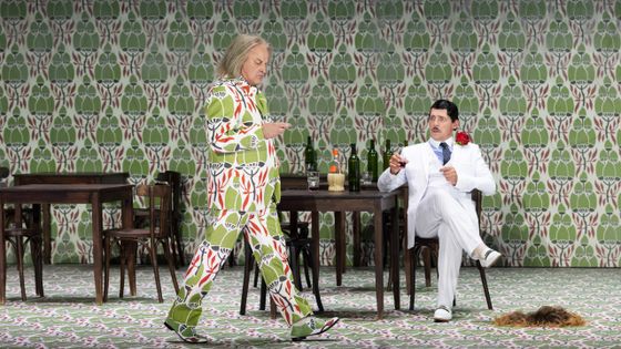 Verdi, Falstaff – mise en scène Barrie Kosky, direction musicale Daniele Rustioni : Christopher Purves (Sir John Falstaff) et Stéphane Degout (Ford) - Photo by Monika Rittershaus / Festival d’Aix-en-Provence 2021
