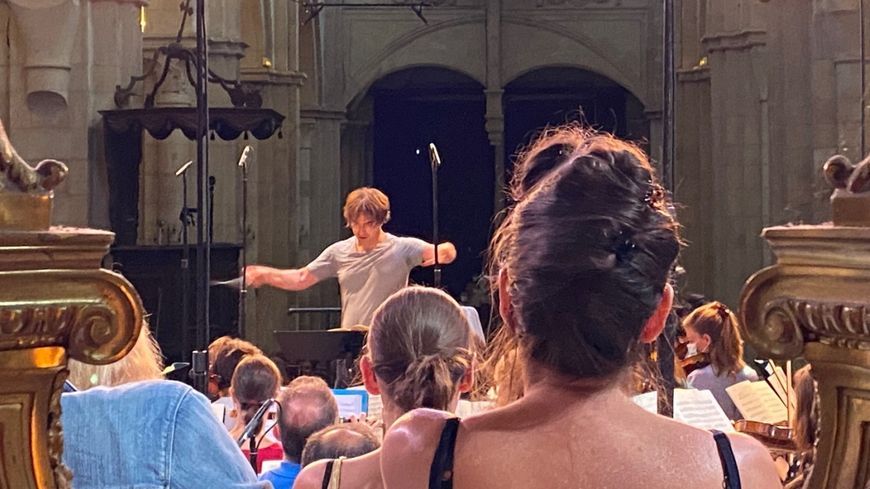 Festival International d’Opéra Baroque & Romantique de Beaune 2021 : Le Cercle de l'Harmonie et son Directeur musical, Jérémie Rhorer en répétition
