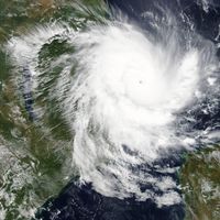 Le cyclone Kenneth s'approche du Mozambique en 2019