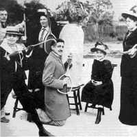 Marcel Proust au tennis du Boulevard Bineau, Neuilly-sur-Seine, 1891.