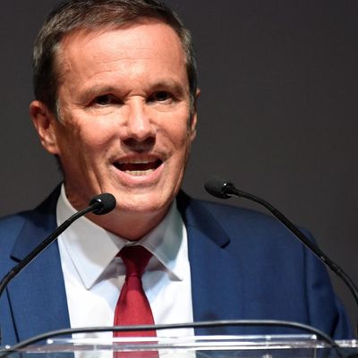 Nicolas Dupont-Aignan lors d'un meeting de son parti "Debout la France", le 26 septembre 2020.