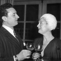 Pierre Brasseur et Arletty dans le film "Portrait d'un assassin" réalisé par Bernard-Roland en 1949