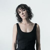 Emily Loizeau