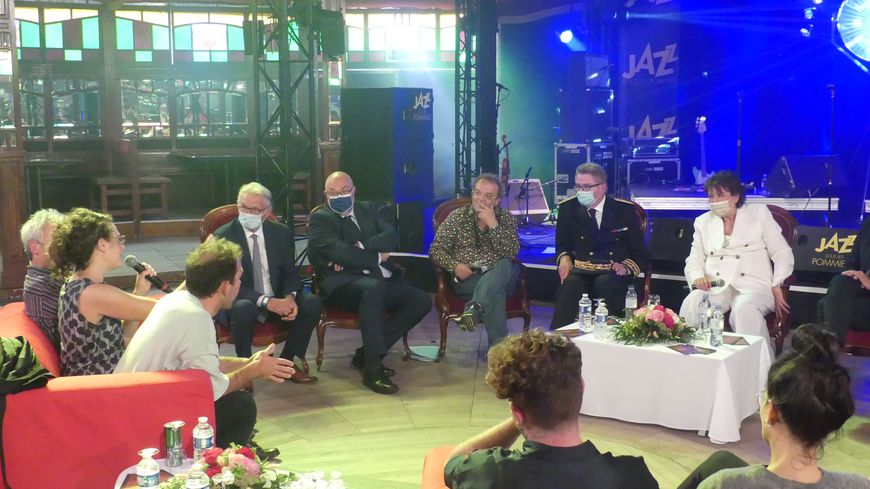 La ministre de la Culture s'est entretenue avec des artistes et des représentants du jazz