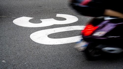 Sécurité routière, environnement : que change la limitation à 30 km/h ?