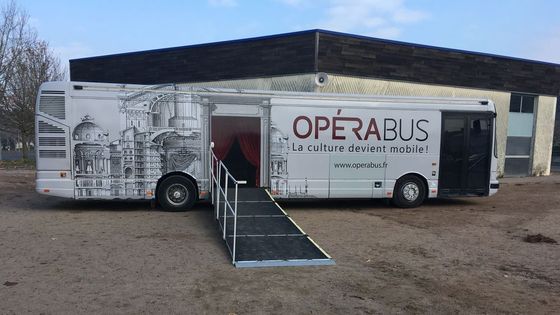 Le bus accueille 29 spectateurs à bord le temps d'un concert ©Radio France - Nathalie Moller