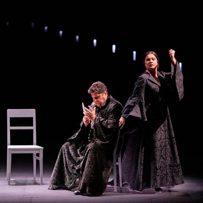 Macbeth (Luca Salsi) et Lady Macbeth (Anna Netrebko) sur scène@Wiener Staatsoper