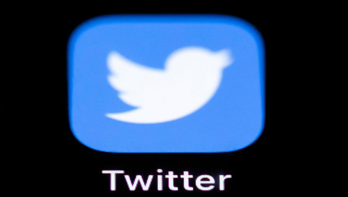 Twitter teste une nouvelle option qui permet à ses utilisateurs de signaler les messages "trompeurs" - Vimarsana News